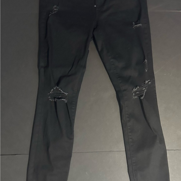 Distressed Black Jeans - Picture 5 of 10